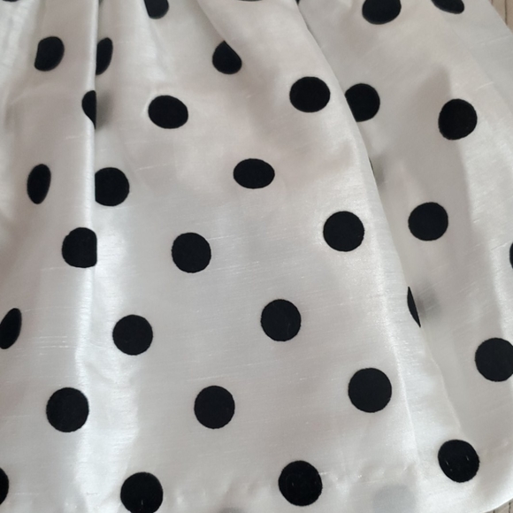 Crown and Ivy Black and white infant dress - Picture 3 of 4